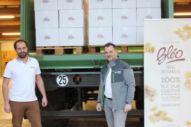 Fendt Team in Frankreich spendet Traktornudeln an die Lebensmitteltafeln