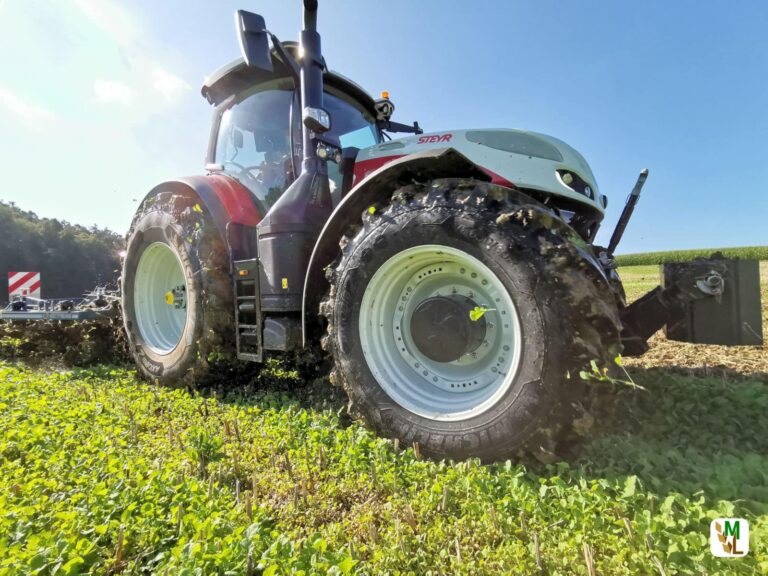 NEUER STEYR TERRUS CVT MIT GERMAN DESIGN AWARD AUSGEZEICHNET