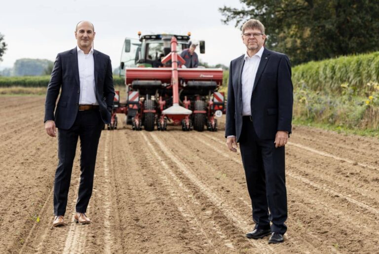 Effizienz-Preis NRW 2021 für Kverneland Group Soest GmbH in Kooperation mit der TH Köln für neuartige und umweltschonende Einzelkornsämaschine