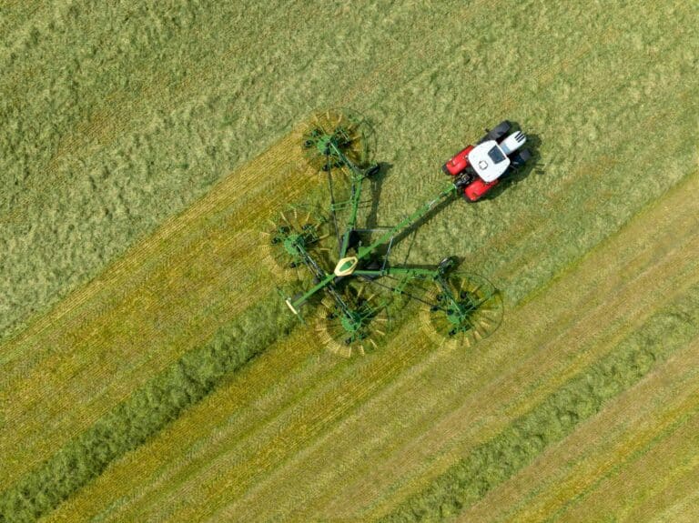 Weltweit größter Vierkreiselschwader – Krone Swadro TC 1570