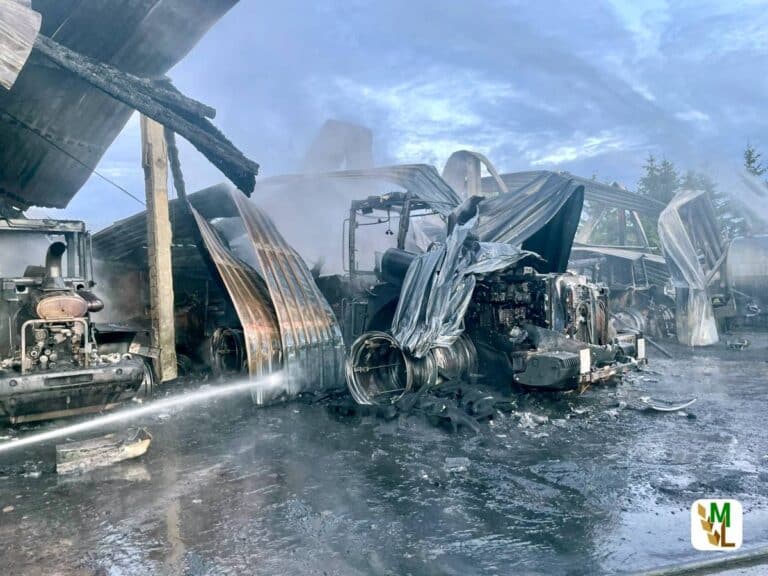 Millionenschaden bei Brand von Maschinenhalle eines Agrarbetriebes bei Bützow