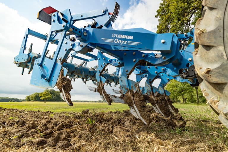 LEMKEN stellt neuen Onyx Tiefenlockerer vor – Bodenlockerung bis zu 60 cm Arbeitstiefe