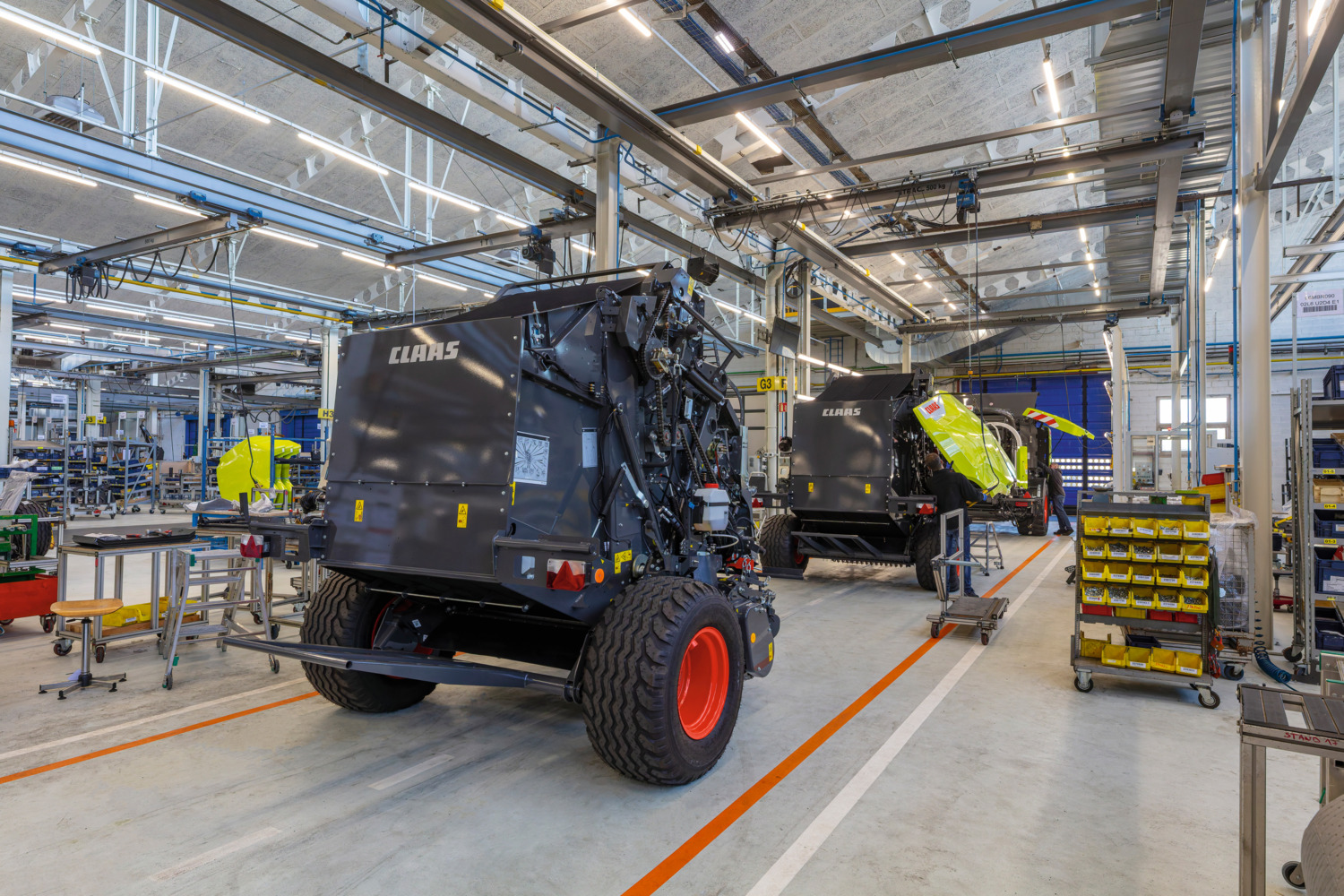 CLAAS investiert 3,3 Mio. Euro in Ballenpressen-Werk Metz – Start für CEREX und CUBIX 3 1076136 27 3