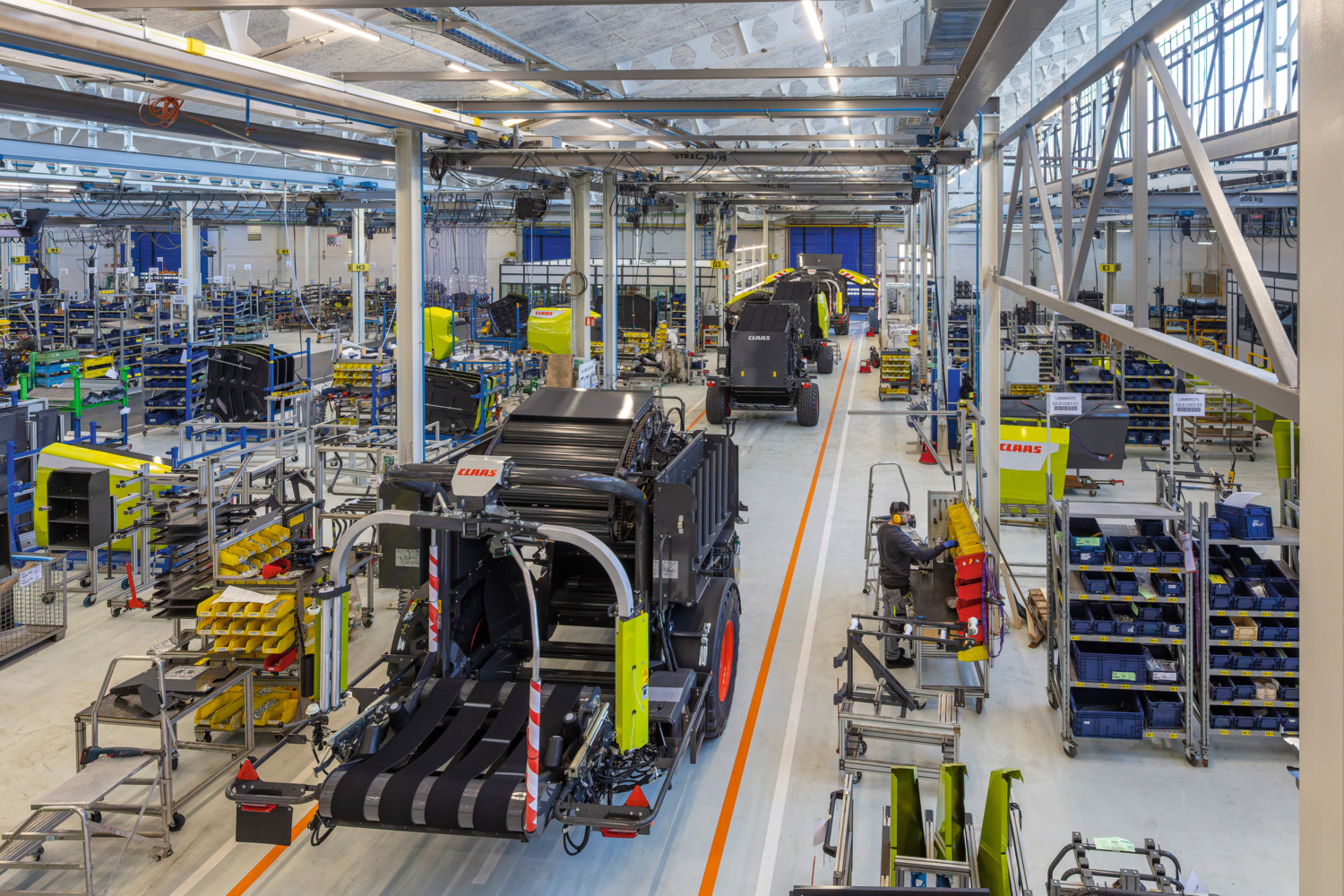 CLAAS investiert 3,3 Mio. Euro in Ballenpressen-Werk Metz – Start für CEREX und CUBIX 2 1076137 27 2